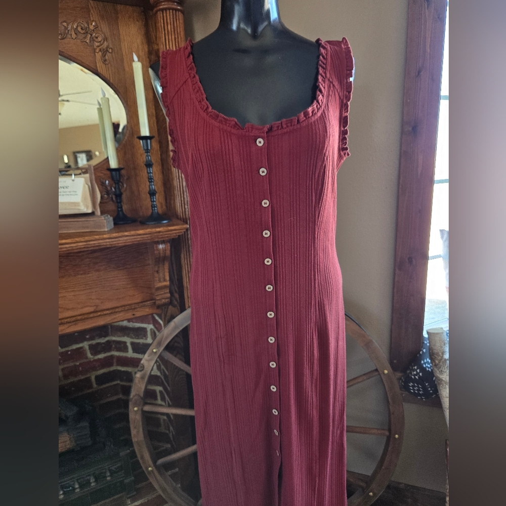 Womens sleevless dress